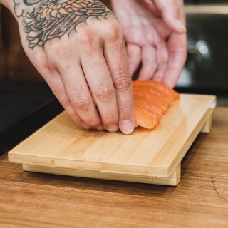 Tabla de bambú para sushi personalizada